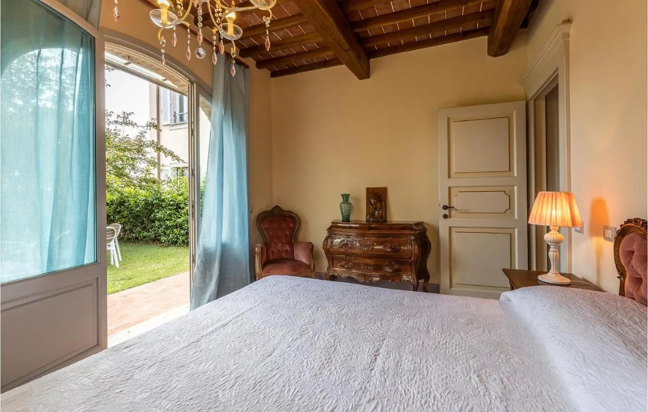 Apartment Villa Le Selve Lari Italy