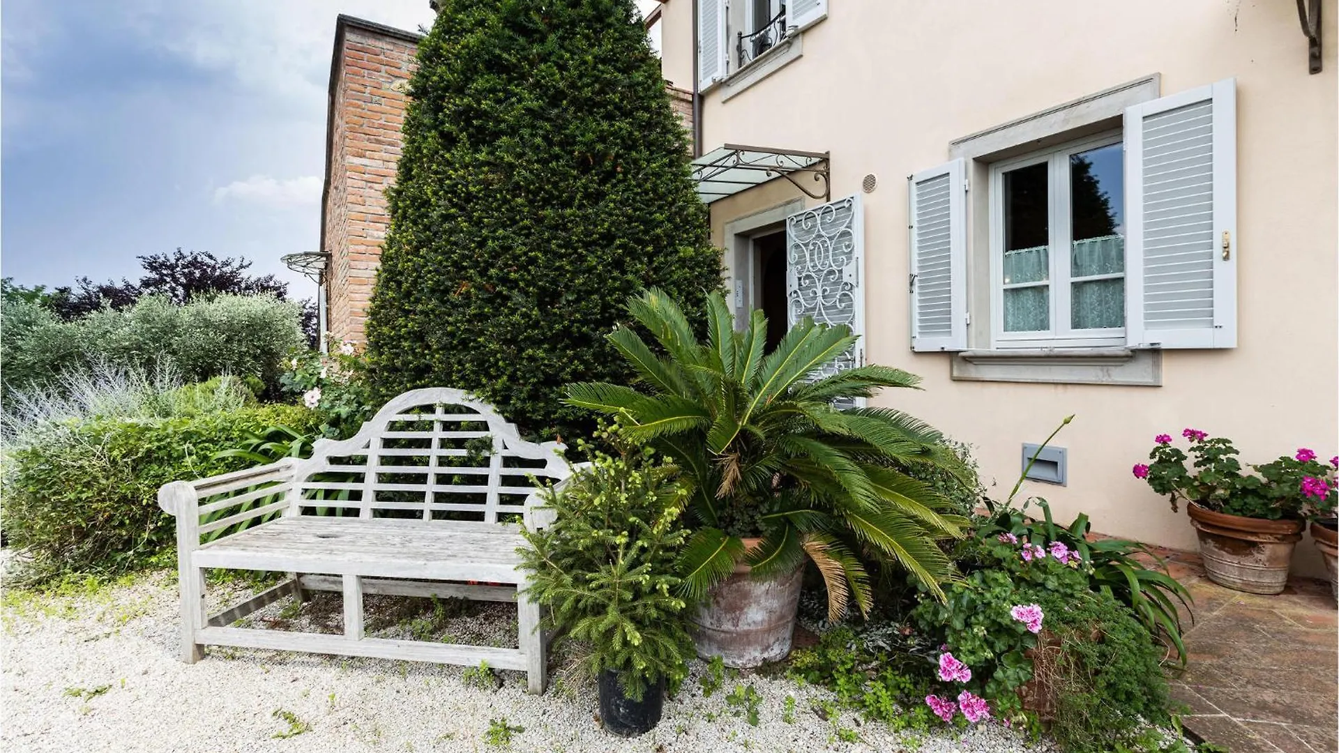 Villa Le Selve Lari 0*,
