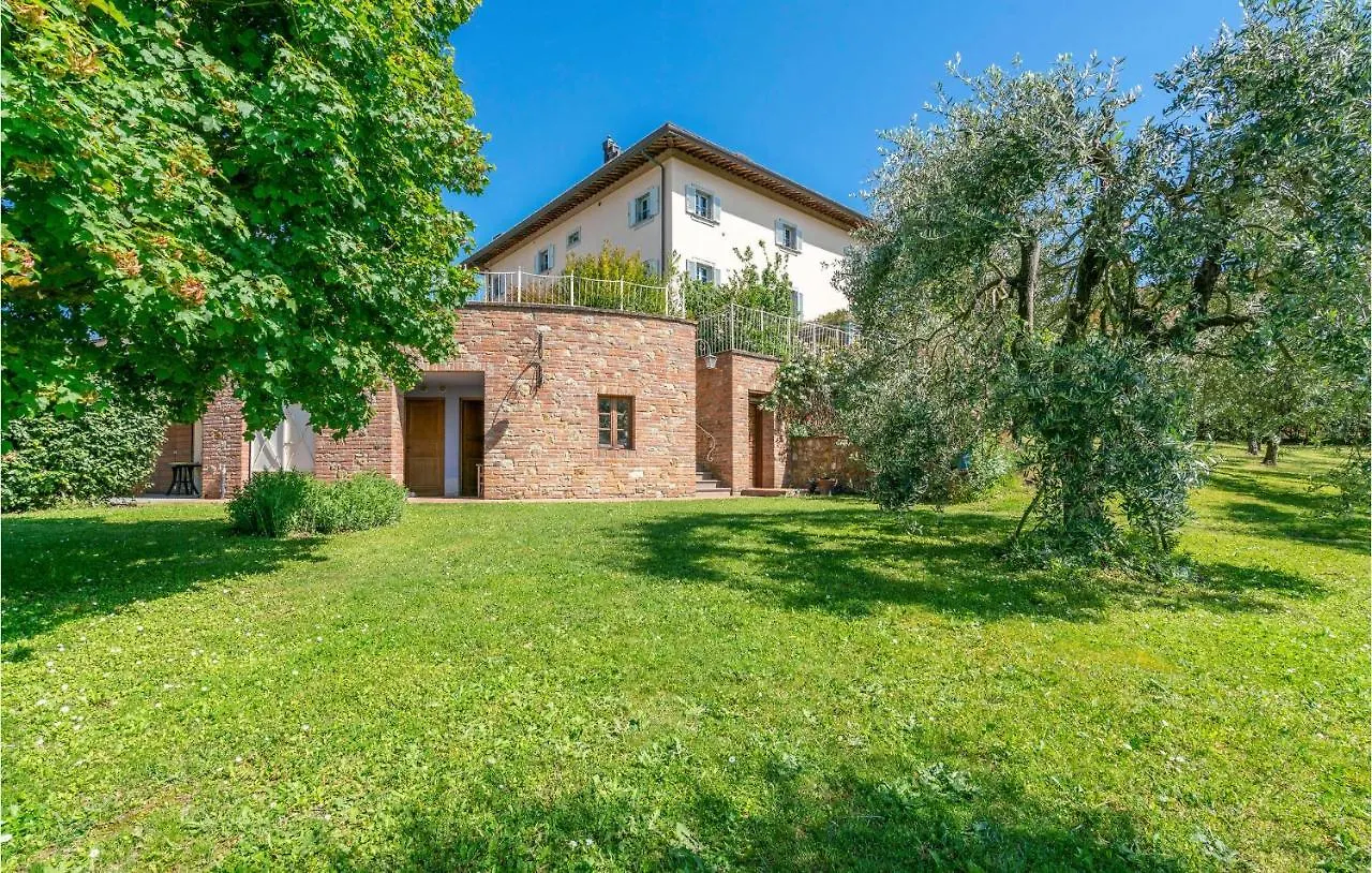 Apartment Villa Le Selve Lari Italy