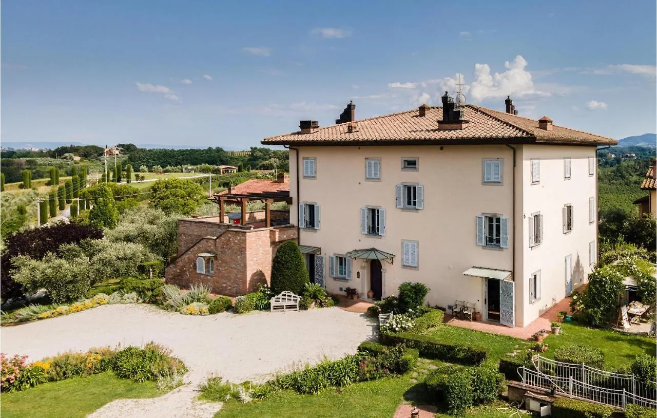 Villa Le Selve Lari 0*,